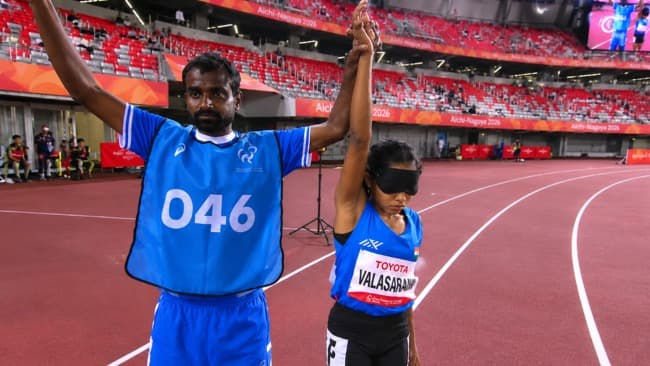 Ravvani Wins Bronze in 1500m T11 at Asian Para Games